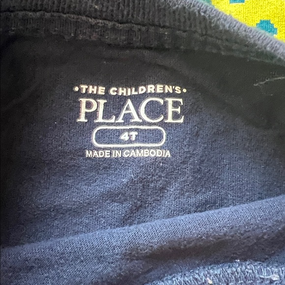 The Children’s Place Boys Bundle of Graphic Tees Size 4T - Picture 8 of 17